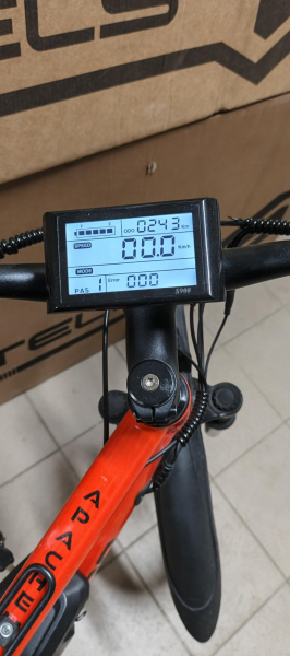 Электровелосипед E-Forward Apache 27,5" E-350 17" 2022 (Уценка) оранжевый/черный - #3